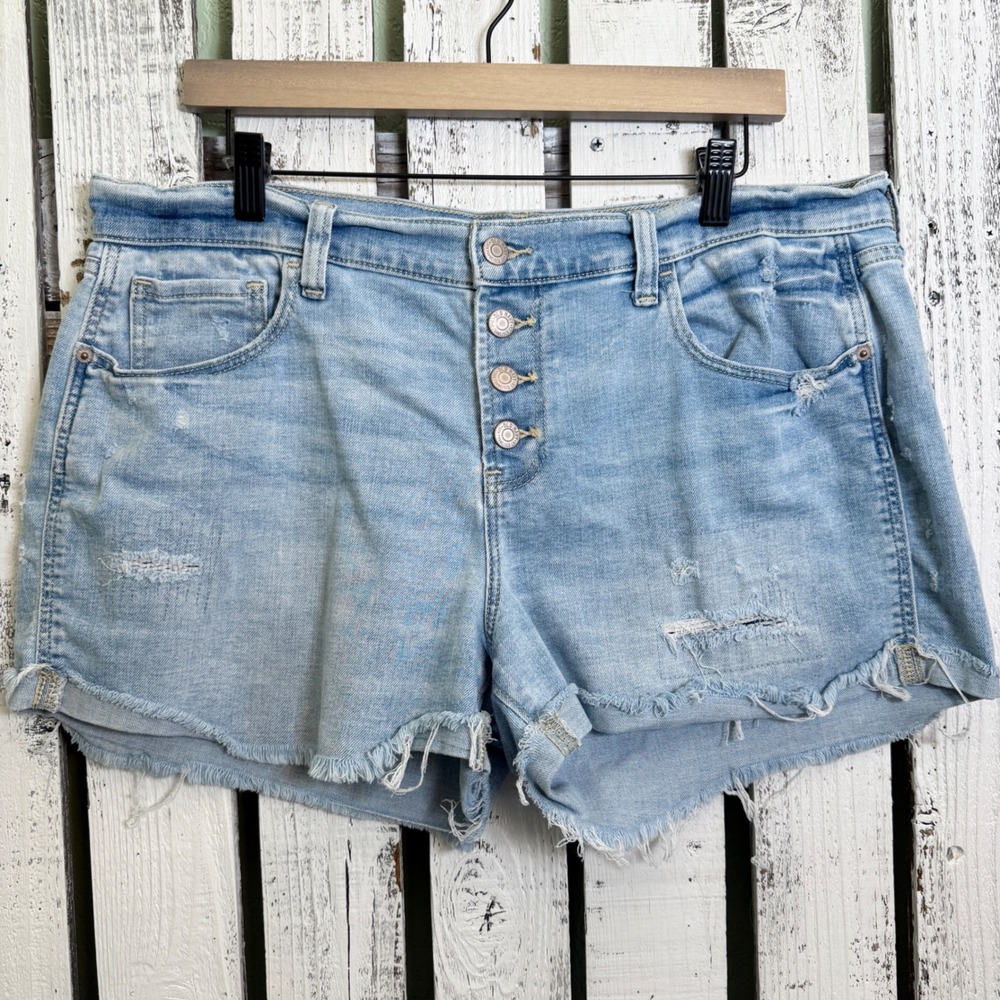 Old Navy Womens 12 Light Wash Distressed Boyfriend Mid Rise Button Fly Shorts